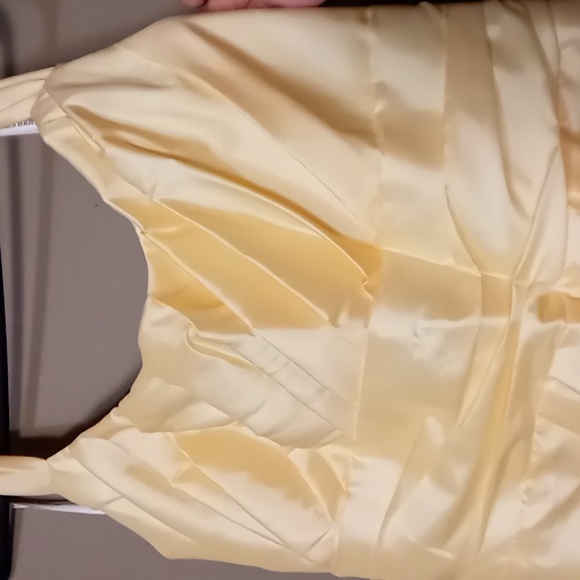 David's Bridal Canary Yellow Halter Dress Size 14 NWT - Picture 4 of 11